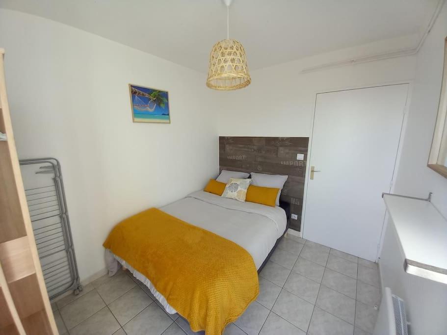 Appart 2/4 Pers Proche Centre Avec Balcon, Parking 나르본 외부 사진