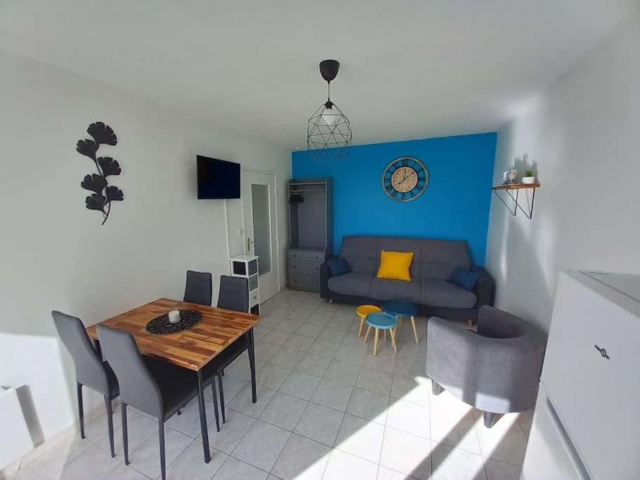 Appart 2/4 Pers Proche Centre Avec Balcon, Parking 나르본 외부 사진